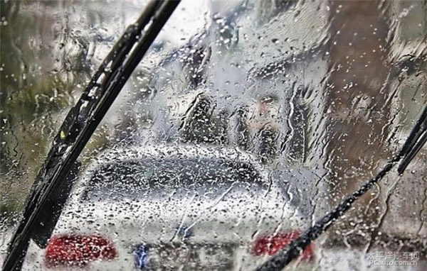 科目二、科目三遇到下雨天應(yīng)該怎樣做？考試順利會通過