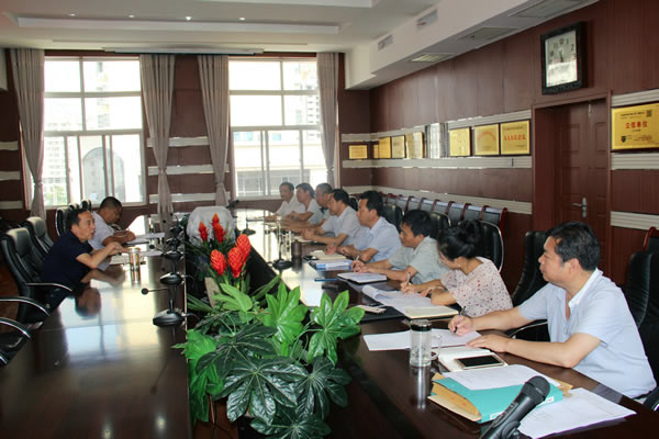 隴運(yùn)集團(tuán)公司黨委召開加強(qiáng)黨風(fēng)廉政建設(shè)，全面從嚴(yán)治黨落實(shí)主體責(zé)任專題會(huì)議