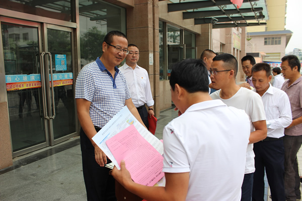 隴運集團武都汽車站、武都客運公司開展 “安全警示日”活動