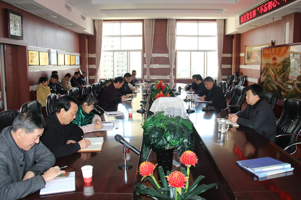 隴運(yùn)集團(tuán)公司黨委召開(kāi)“不忘初心、牢記使命”主題教育讀書(shū)班暨理論學(xué)習(xí)中心組第九次集中學(xué)習(xí)（擴(kuò)大）會(huì)議