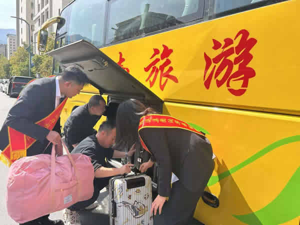 隴南市隴運集團公司組織開展“學雷鋒”志愿服務(wù)活動
