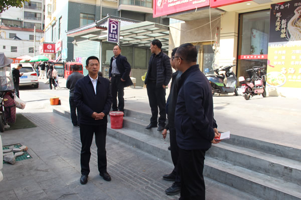 聚焦民生辦實事 優(yōu)化公交惠民生——隴運集團黨委書記、董事長馬明喜調(diào)研新開通公交線路