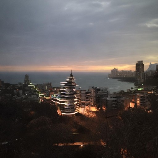 洛瓊霄：她如何顛覆傳統(tǒng)？你準(zhǔn)備好迎接改變了嗎？